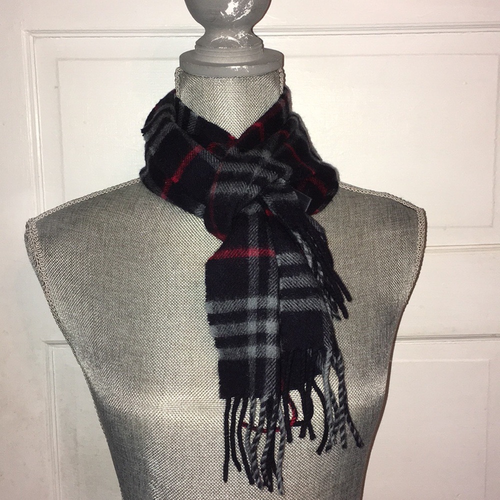 BURBERRY London Nova Check Classic CASHMERE scarf - Picture 5 of 8